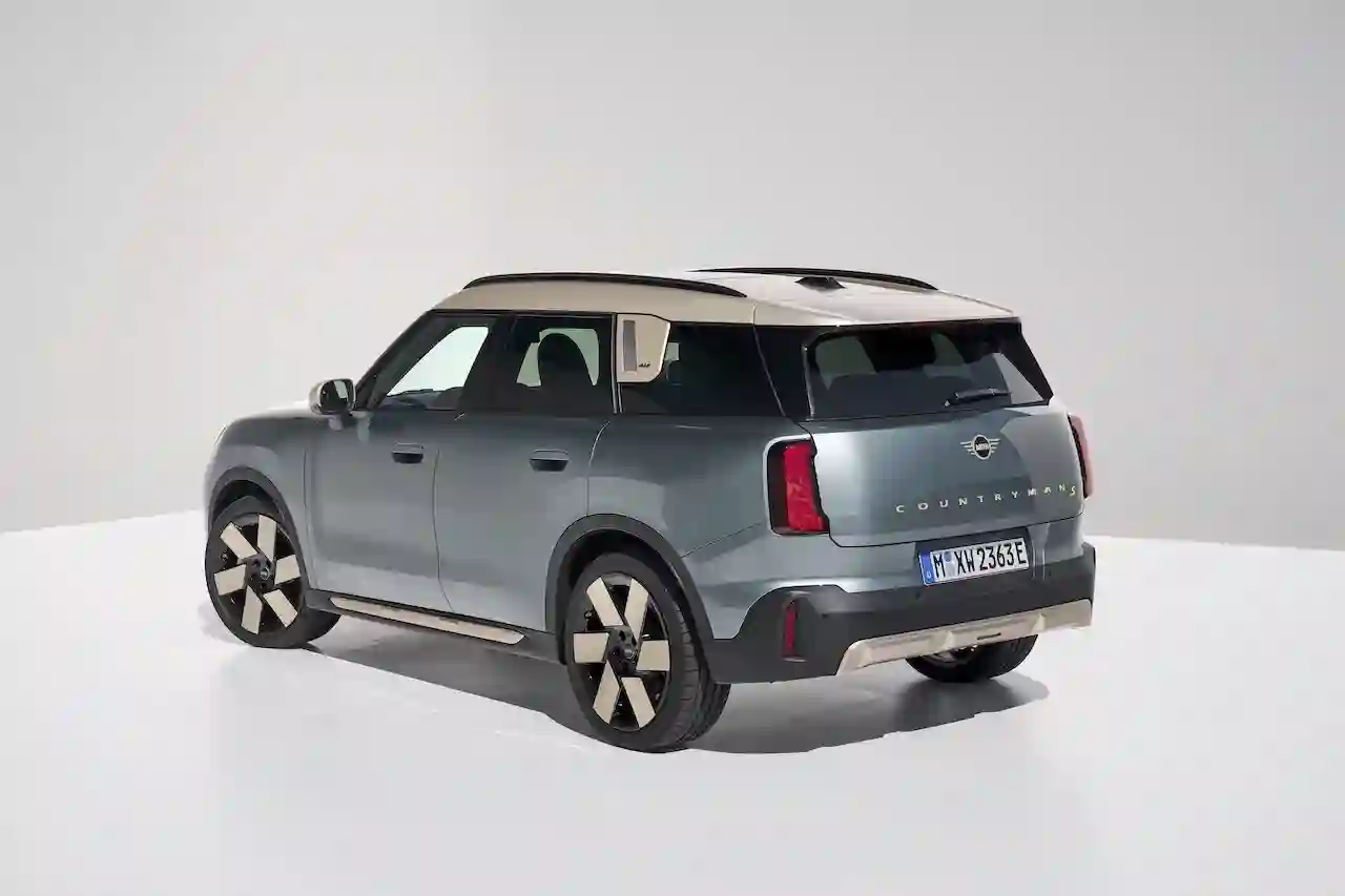 Новое семейство MINI полностью электрическое, цифровое и самобытное