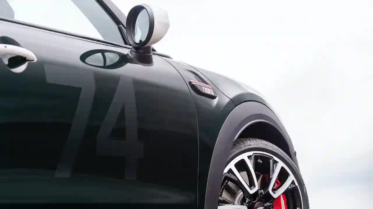 Специальная серия MINI Anniversary Edition: традиционный спортивный дух имени Джона Купера