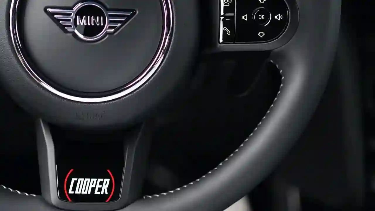 Специальная серия MINI Anniversary Edition: традиционный спортивный дух имени Джона Купера