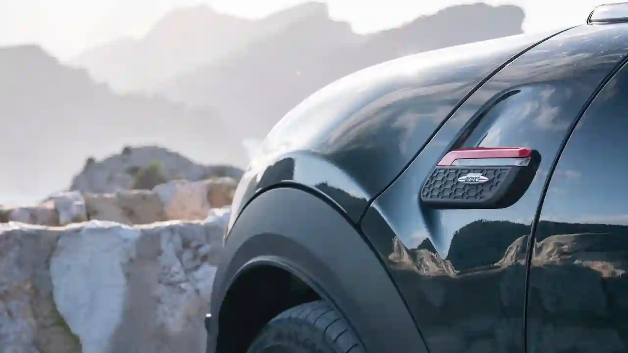 Новый MINI John Cooper Works: экстремальное удовольствие от вождения