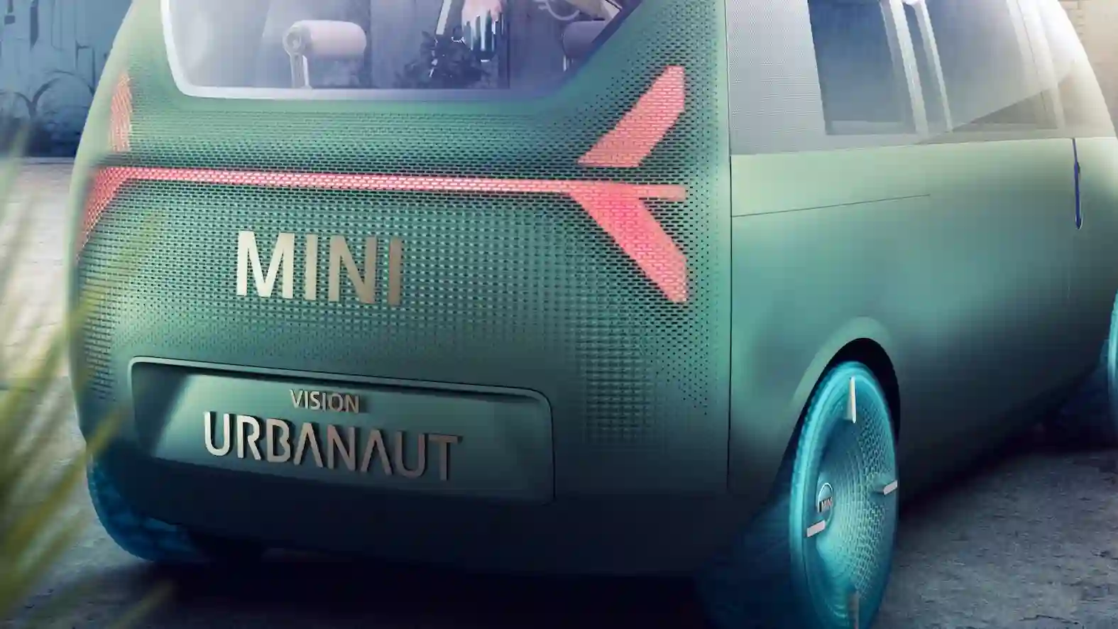 БРЕНД MINI ПРЕДСТАВИЛ КОНЦЕПЦИЮ MINI VISION URBANAUT