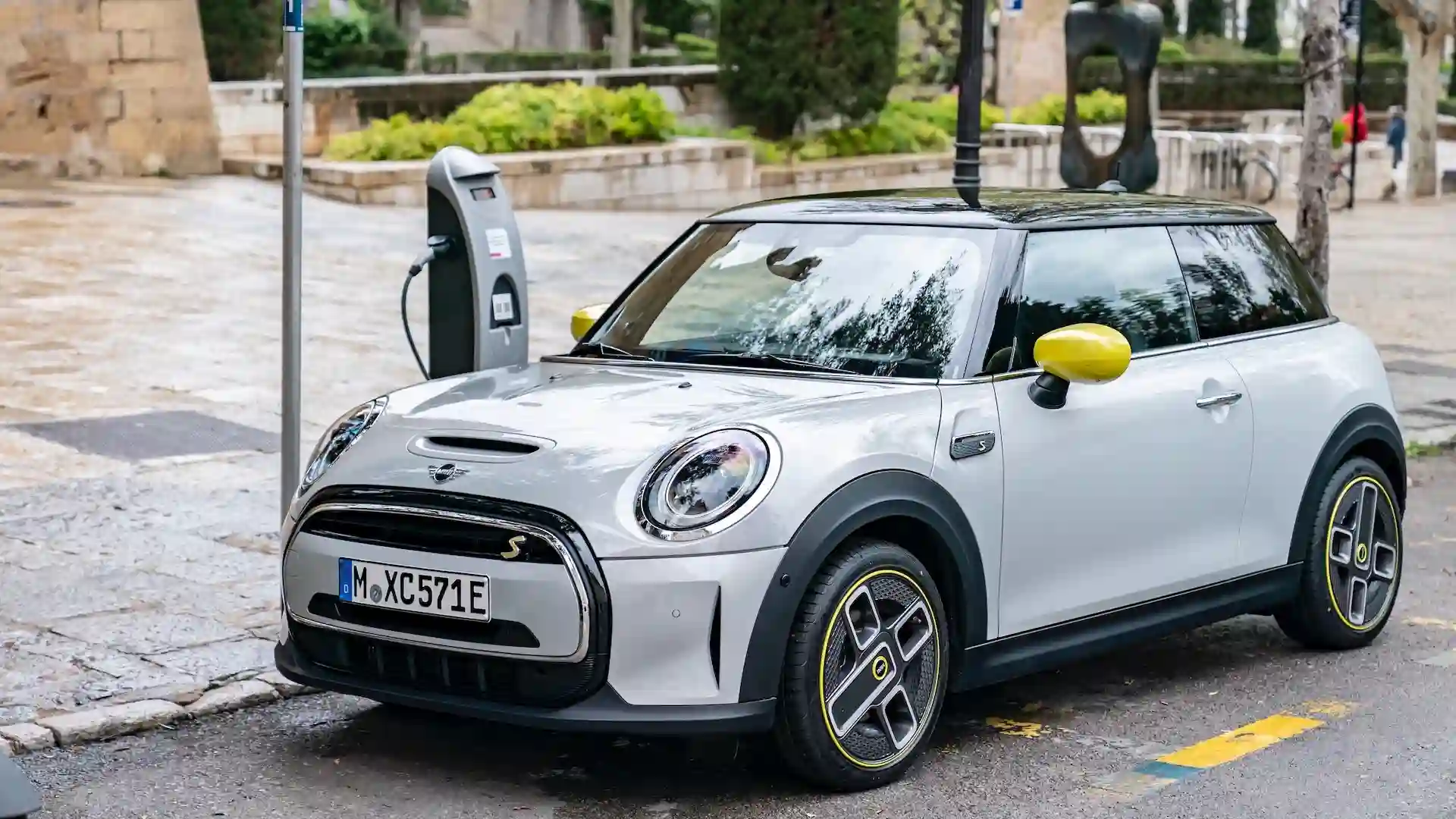 MINI Electric в России