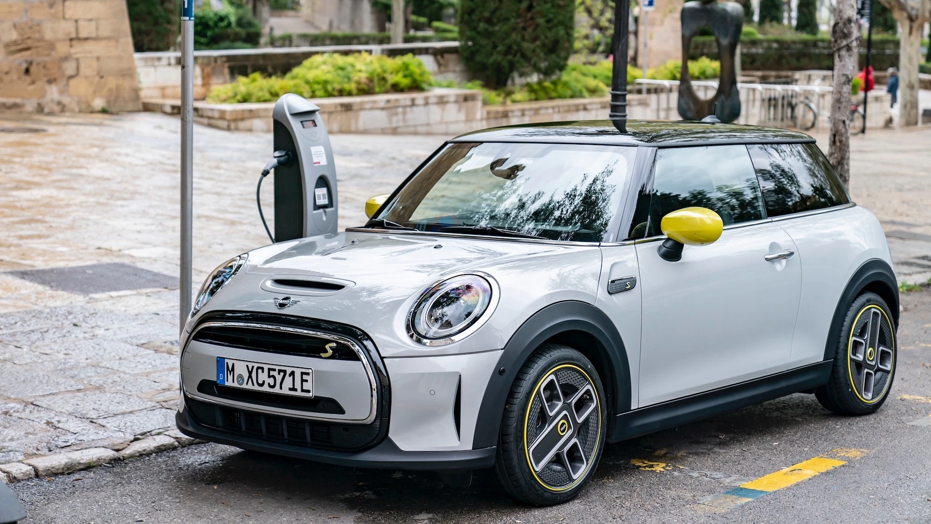 MINI Electric в России